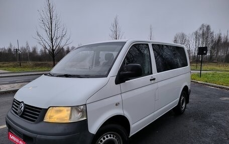 Volkswagen Caravelle T5, 2008 год, 1 400 000 рублей, 1 фотография