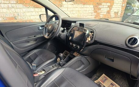 Renault Kaptur I рестайлинг, 2020 год, 1 600 000 рублей, 4 фотография