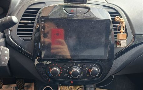 Renault Kaptur I рестайлинг, 2020 год, 1 600 000 рублей, 7 фотография