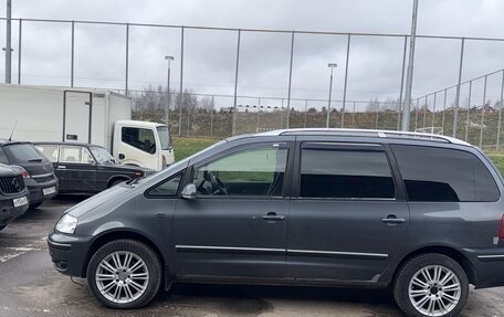 Volkswagen Sharan I рестайлинг, 2007 год, 690 000 рублей, 2 фотография