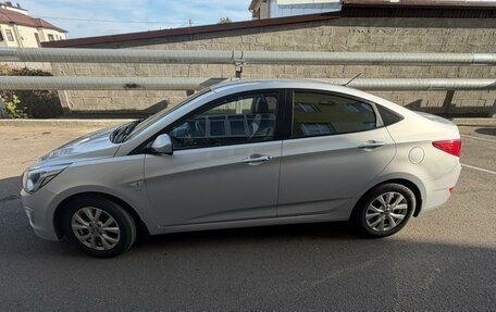 Hyundai Solaris II рестайлинг, 2014 год, 695 000 рублей, 5 фотография