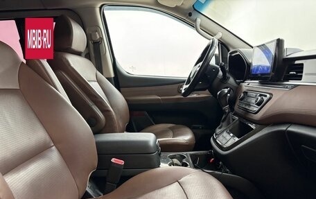 Hyundai Grand Starex Grand Starex I рестайлинг 2, 2018 год, 4 100 000 рублей, 11 фотография