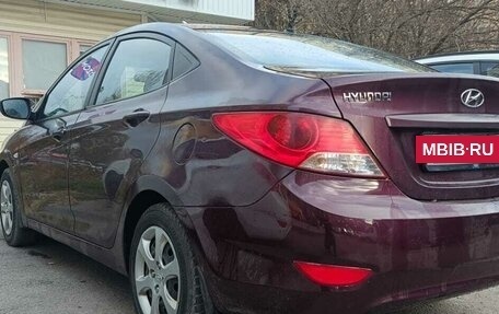 Hyundai Solaris II рестайлинг, 2011 год, 375 000 рублей, 2 фотография