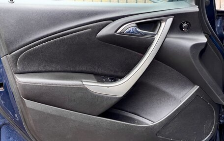 Opel Astra J, 2010 год, 699 000 рублей, 15 фотография