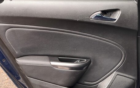 Opel Astra J, 2010 год, 699 000 рублей, 18 фотография