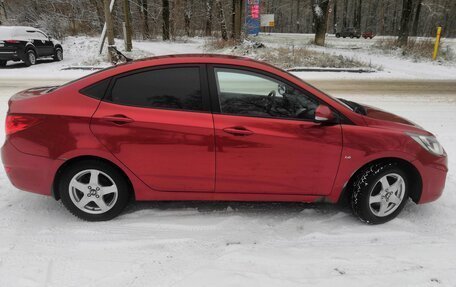 Hyundai Solaris II рестайлинг, 2011 год, 670 000 рублей, 6 фотография