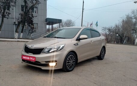 KIA Rio III рестайлинг, 2015 год, 999 000 рублей, 1 фотография