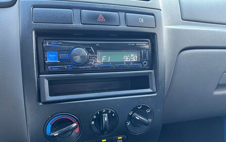 KIA Rio II, 2004 год, 350 000 рублей, 11 фотография