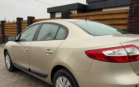 Renault Fluence I, 2010 год, 650 000 рублей, 2 фотография