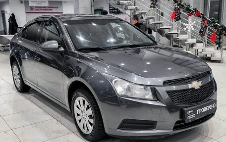 Chevrolet Cruze II, 2011 год, 599 000 рублей, 3 фотография