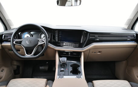 Volkswagen Touareg III, 2021 год, 7 349 000 рублей, 9 фотография