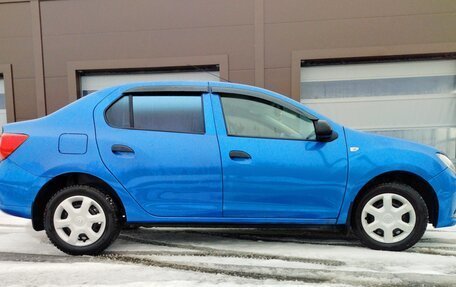 Renault Logan II, 2014 год, 950 000 рублей, 3 фотография