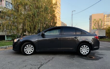 Chevrolet Cruze II, 2013 год, 680 000 рублей, 2 фотография