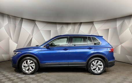 Volkswagen Tiguan II, 2022 год, 3 529 000 рублей, 5 фотография