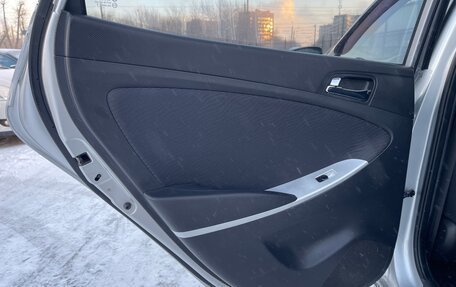 Hyundai Solaris II рестайлинг, 2011 год, 797 000 рублей, 18 фотография