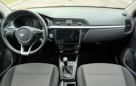 KIA Rio IV, 2017 год, 1 100 000 рублей, 17 фотография