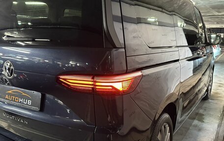 Volkswagen Multivan, 2022 год, 4 990 000 рублей, 13 фотография