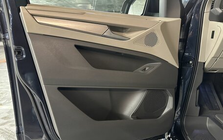 Volkswagen Multivan, 2022 год, 4 990 000 рублей, 14 фотография