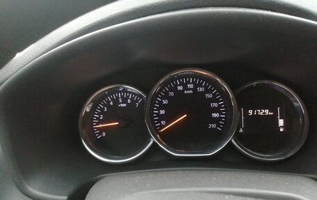 Renault Sandero II рестайлинг, 2019 год, 970 000 рублей, 5 фотография