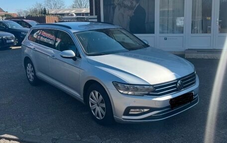 Volkswagen Passat B8 рестайлинг, 2019 год, 4 700 000 рублей, 4 фотография