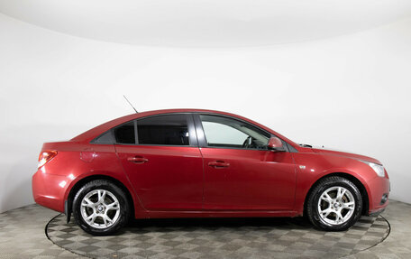 Chevrolet Cruze II, 2010 год, 549 000 рублей, 4 фотография