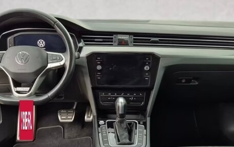 Volkswagen Passat B8 рестайлинг, 2019 год, 4 400 000 рублей, 4 фотография