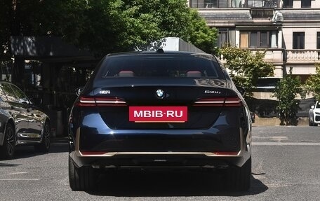 BMW 5 серия, 2025 год, 6 950 000 рублей, 4 фотография