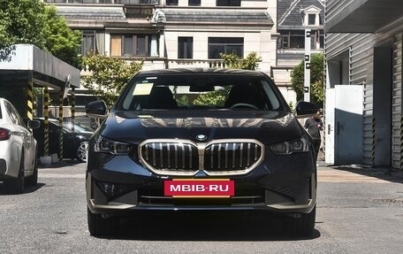 BMW 5 серия, 2025 год, 6 950 000 рублей, 8 фотография