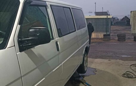 Volkswagen Caravelle T4, 1999 год, 735 000 рублей, 4 фотография