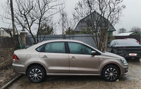 Volkswagen Polo VI (EU Market), 2015 год, 1 050 000 рублей, 2 фотография