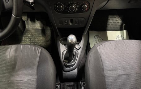 Renault Sandero II рестайлинг, 2017 год, 600 000 рублей, 13 фотография