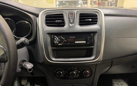 Renault Sandero II рестайлинг, 2017 год, 600 000 рублей, 12 фотография