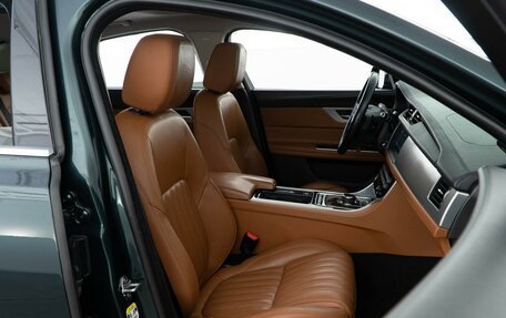 Jaguar XF II, 2017 год, 1 949 050 рублей, 13 фотография