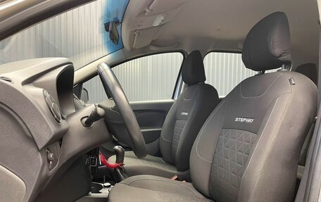 Renault Sandero II рестайлинг, 2017 год, 997 000 рублей, 15 фотография