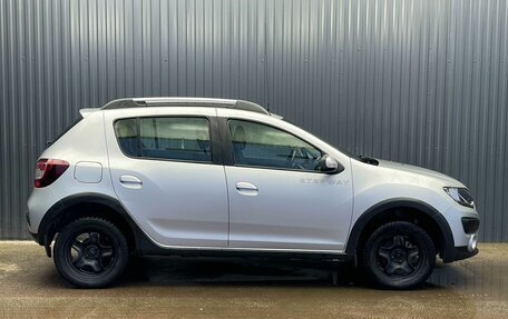 Renault Sandero II рестайлинг, 2017 год, 997 000 рублей, 25 фотография