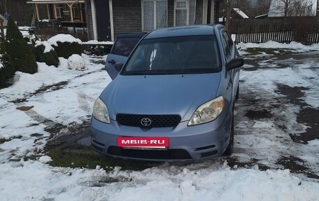 Toyota Matrix, 2003 год, 420 000 рублей, 2 фотография