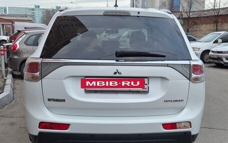 Mitsubishi Outlander III рестайлинг 3, 2012 год, 1 420 000 рублей, 6 фотография