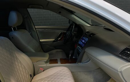 Toyota Camry, 2008 год, 1 150 000 рублей, 11 фотография