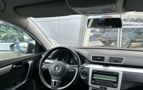 Volkswagen Passat B7, 2011 год, 860 000 рублей, 13 фотография