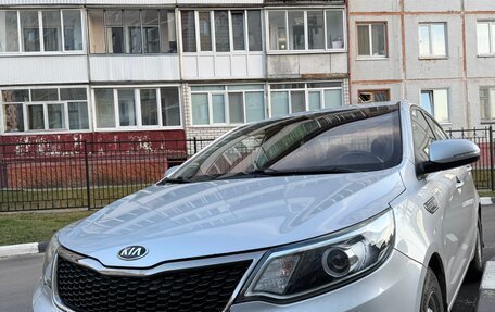 KIA Rio III рестайлинг, 2015 год, 750 000 рублей, 2 фотография