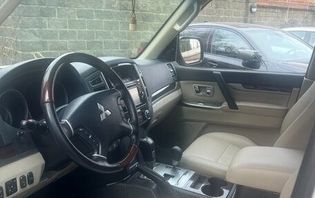 Mitsubishi Pajero IV, 2020 год, 3 300 000 рублей, 4 фотография