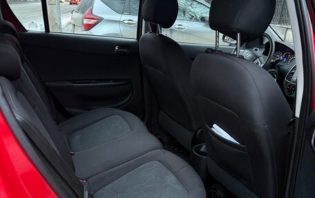 Hyundai i20 IB рестайлинг, 2010 год, 700 000 рублей, 8 фотография