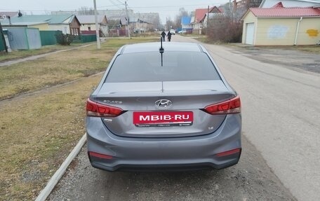 Hyundai Solaris II рестайлинг, 2018 год, 1 400 000 рублей, 4 фотография