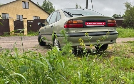Renault Laguna II, 2000 год, 185 000 рублей, 7 фотография