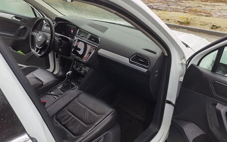 Volkswagen Tiguan II, 2017 год, 1 950 000 рублей, 15 фотография