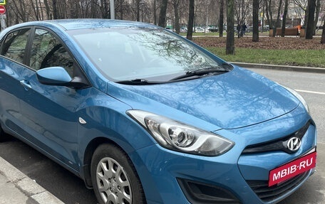 Hyundai i30 II рестайлинг, 2013 год, 850 000 рублей, 2 фотография