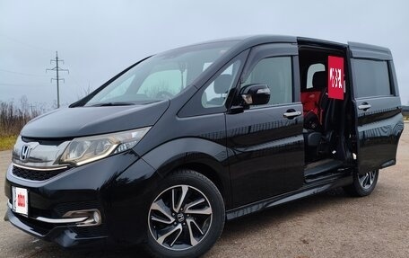 Honda Stepwgn IV, 2016 год, 2 075 000 рублей, 5 фотография