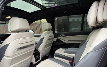 BMW X7, 2023 год, 14 000 000 рублей, 18 фотография