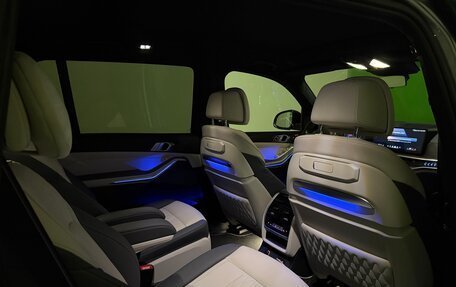 BMW X7, 2023 год, 14 000 000 рублей, 19 фотография