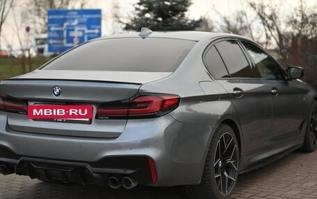 BMW 5 серия, 2018 год, 3 200 000 рублей, 16 фотография